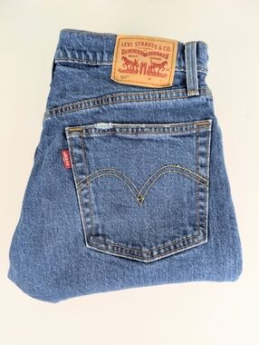 6 501 Levi Strauss & Co Light Blue Denim Jeans (Size: 28) 1lb 8.9oz